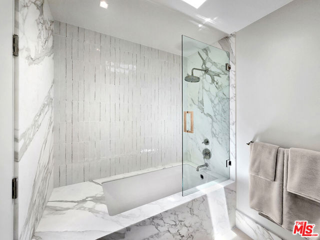 2288 Coldwater Canyon Drive, Beverly Hills CA: https://media.crmls.org/mediaz/8bfbe0b3-b628-4626-8bd5-41654b6be8ac.jpg