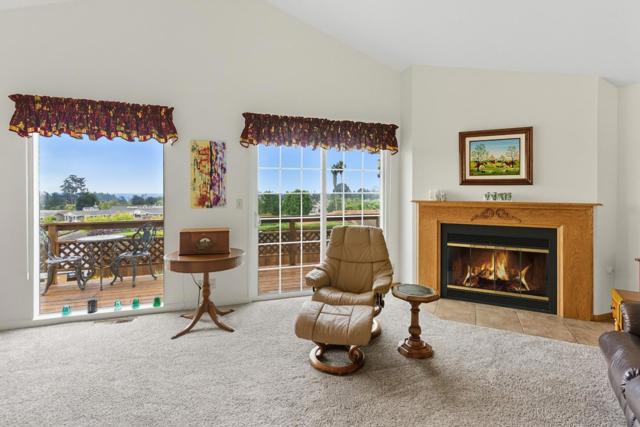 7547 Arden Way, Aptos CA: https://media.crmls.org/mediaz/8bfc4b1b-a3aa-467a-902e-647e0c455f68.jpg