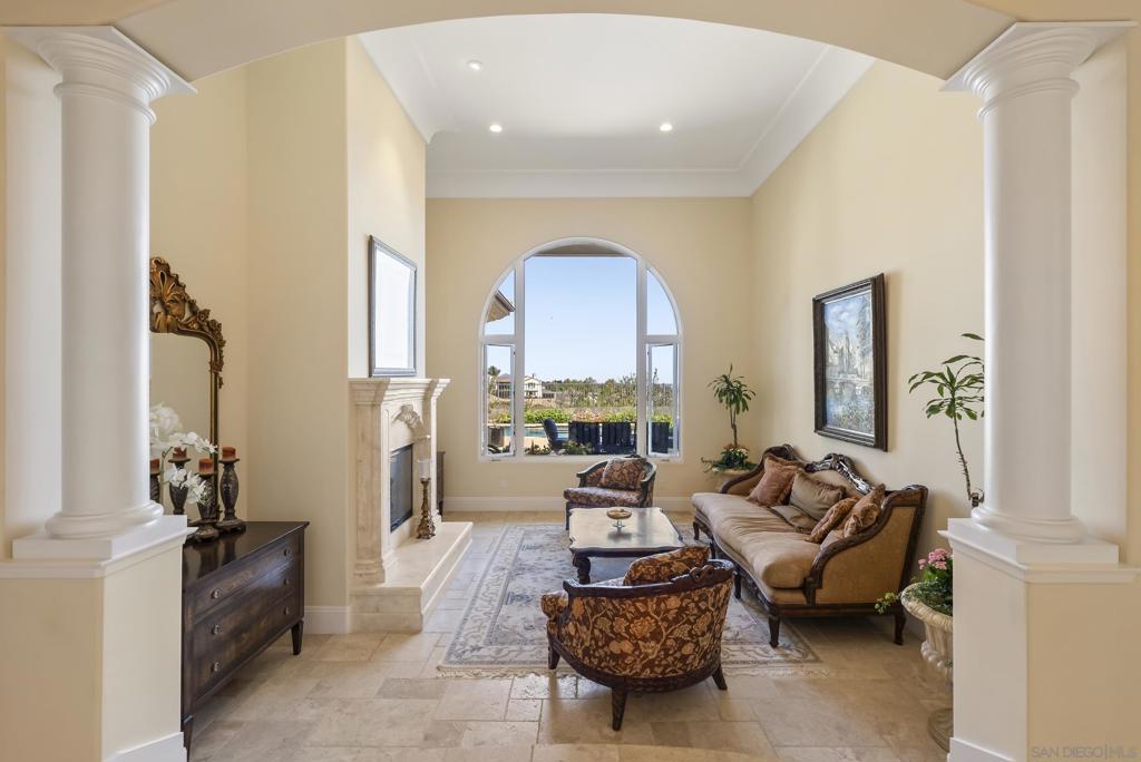 7020 El Fuerte St - photo 6