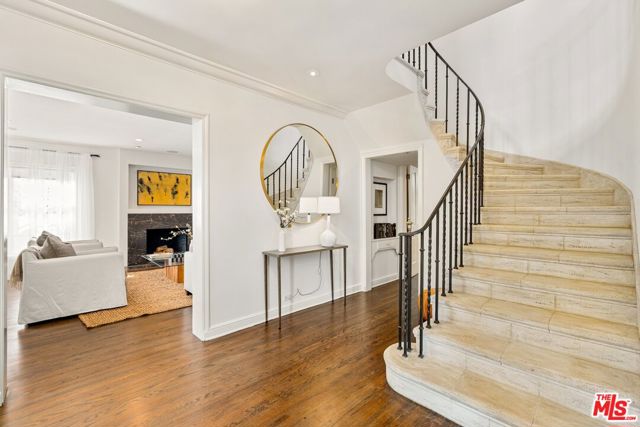 8023 Hemet Place, Los Angeles CA: https://media.crmls.org/mediaz/8bfd2f4d-7a20-44e1-b8fe-db2dd8529f41.jpg