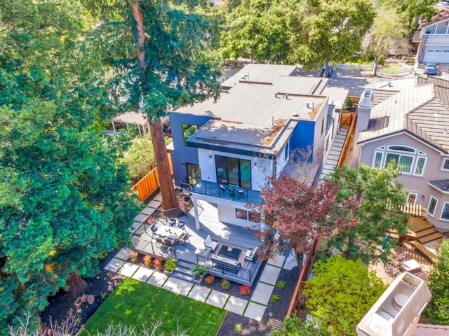 546 9th Avenue, Menlo Park CA: https://media.crmls.org/mediaz/8bfd4c37-45c7-4f16-b89f-8fb7fd965c34.jpg