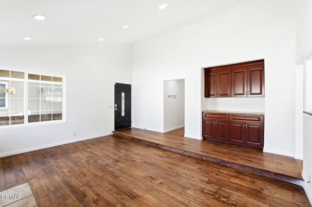 Detail Gallery Image 17 of 56 For 2082 Belgrave Ct, Simi Valley,  CA 93063 - 3 Beds | 2 Baths