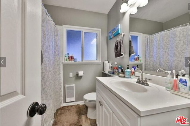 Image 6 of 47 For 3996 Teak Street