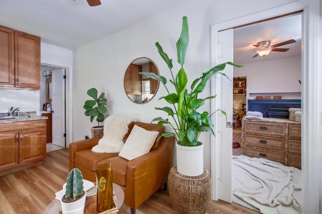 3415 19 Madison Ave, San Diego CA: https://media.crmls.org/mediaz/8bfe6fa4-87cf-40e7-8c17-e24f8507148c.jpg