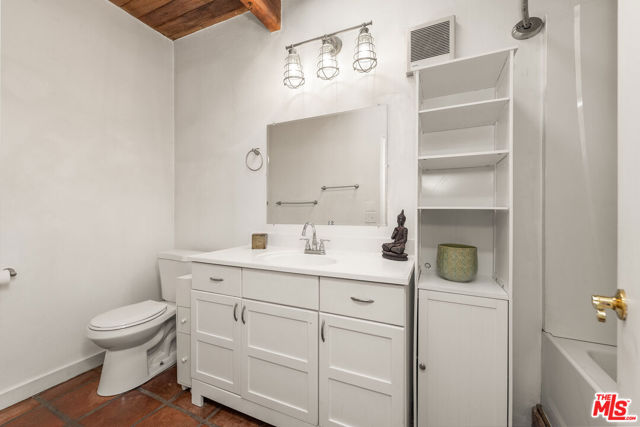 1710 Topanga Skyline, Topanga CA: https://media.crmls.org/mediaz/8bfe7558-34d1-404f-ad0a-d47cc2838bfd.jpg