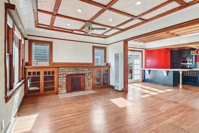 Detail Gallery Image 3 of 31 For 3114 Bancroft St, San Diego,  CA 92104 - 2 Beds | 1 Baths