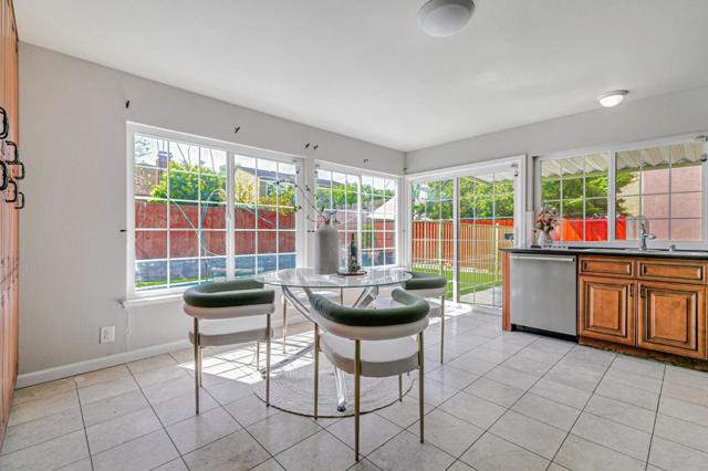 1832 Loch Ness Way, San Jose CA: https://media.crmls.org/mediaz/8bfee14b-a0ed-401c-bfde-75824a668119.jpg