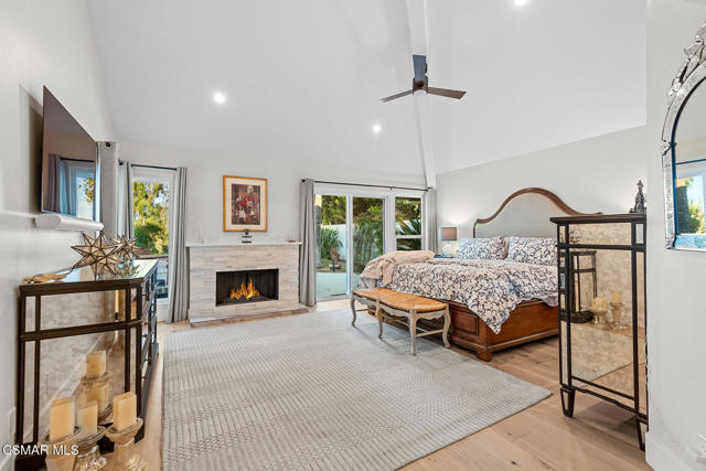 362 Cherry Hills Court, Thousand Oaks CA: https://media.crmls.org/mediaz/8bff17f9-09c7-41d0-9c4a-285934b5849d.jpg