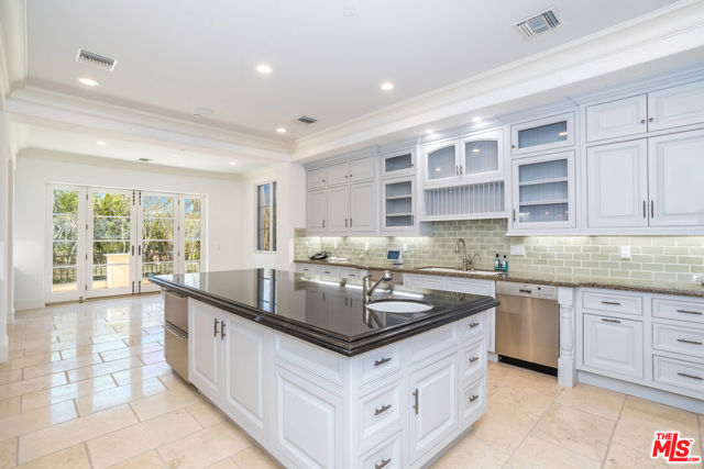 2167 Sheringham Lane, Los Angeles CA: https://media.crmls.org/mediaz/8bffe8c2-cf80-4ca9-ad6f-281e5ccab773.jpg