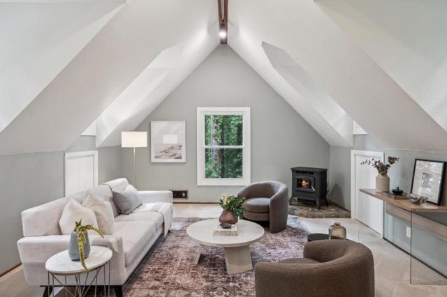 13872 Silver Sky Way, Woodside CA: https://media.crmls.org/mediaz/8c00b37e-12db-4422-87d1-fef4b58abed0.jpg