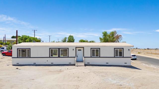 72420 Windlass Drive, Mecca CA: https://media.crmls.org/mediaz/8c0110e2-c90c-4ddb-8965-82296b6c3cca.jpg