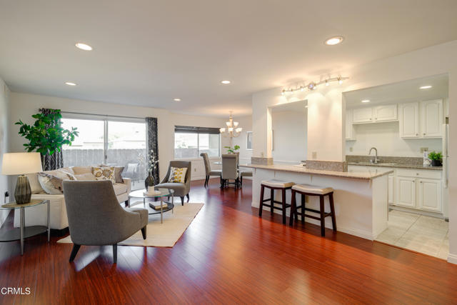 Detail Gallery Image 1 of 35 For 266 S Madison Ave #105,  Pasadena,  CA 91101 - 2 Beds | 2 Baths