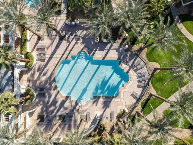 80872 Calle Azul, La Quinta CA: https://media.crmls.org/mediaz/8c026cfa-b0a8-43b6-b880-e9e36de67f93.jpg
