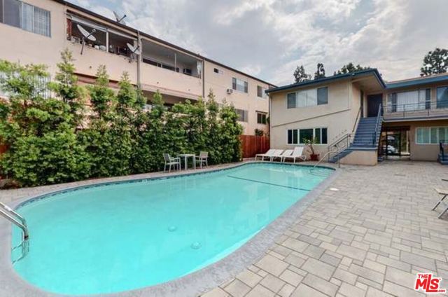 1435 N Fairfax Avenue, West Hollywood CA: https://media.crmls.org/mediaz/8c0411cc-c75e-497d-802d-3d7cdce1f5c9.jpg