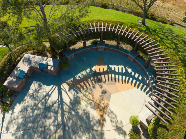 6923 Ridgemark Court, Moorpark CA: https://media.crmls.org/mediaz/8c0486c7-4ccc-4775-b9d2-de67ab3daadb.jpg