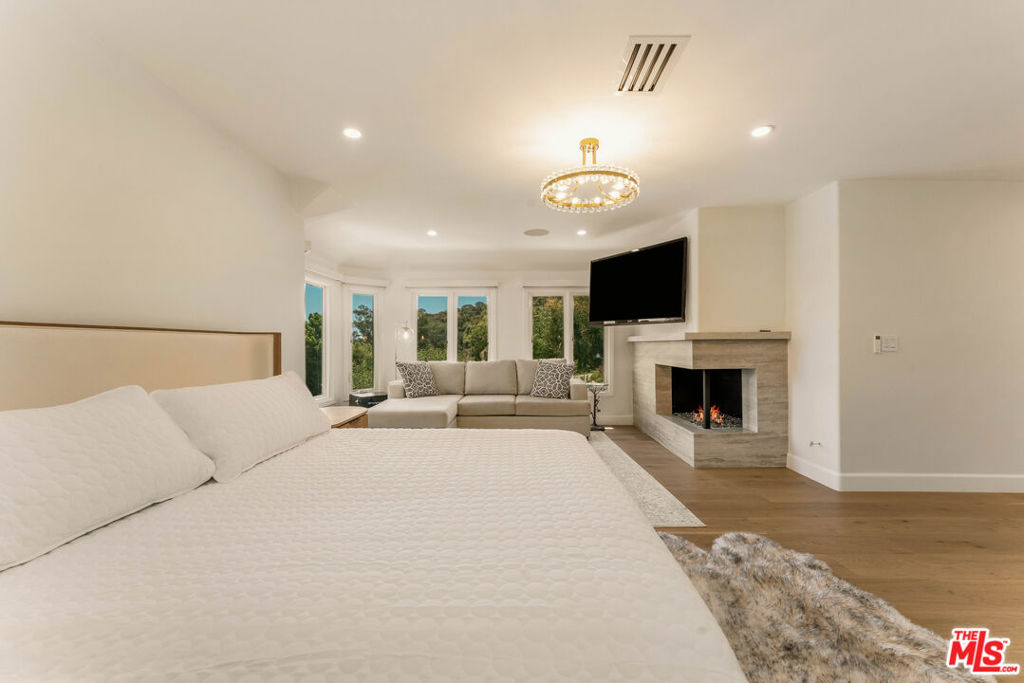 MLS #26841087 image #17