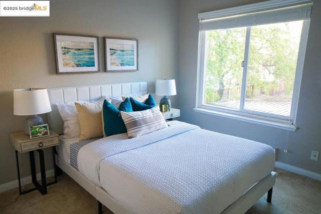 26811 Hayward Blvd, Hayward CA: https://media.crmls.org/mediaz/8c056ed0-6b1a-4db5-a078-fdb01e63e3a7.jpg