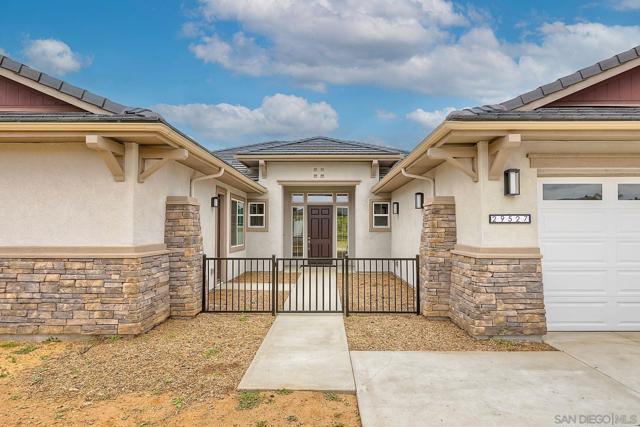 29527 Viking View Ln, Valley Center CA: https://media.crmls.org/mediaz/8c05733d-119e-4b07-b596-e6b78540c404.jpg