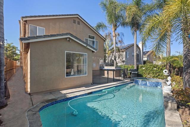 11927 Dapple Way, San Diego CA: https://media.crmls.org/mediaz/8c05b056-65cc-47c9-898f-a711f6f6f081.jpg