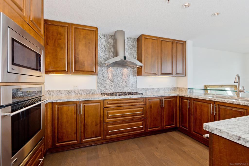1205 Pacific - photo 11