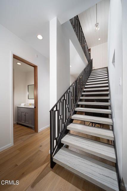 Detail Gallery Image 21 of 75 For 219 N Catalina St, Burbank,  CA 91505 - 6 Beds | 6 Baths