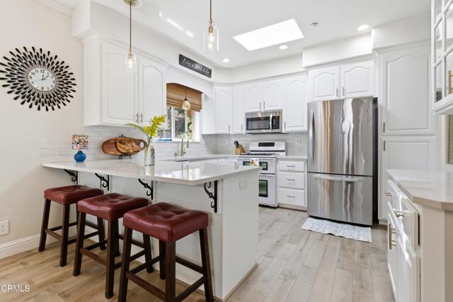 Detail Gallery Image 8 of 29 For 4630 James Ave, Castro Valley,  CA 94546 - 3 Beds | 2 Baths