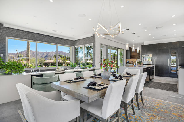 49120 Sunrose Lane, Palm Desert CA: https://media.crmls.org/mediaz/8c0892fa-ef18-4711-a8a5-280ee6d48299.jpg