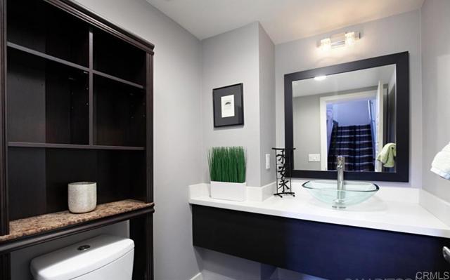 7810 Inception Way, San Diego CA: https://media.crmls.org/mediaz/8c08d632-8c29-4deb-8167-e9d9a801955e.jpg