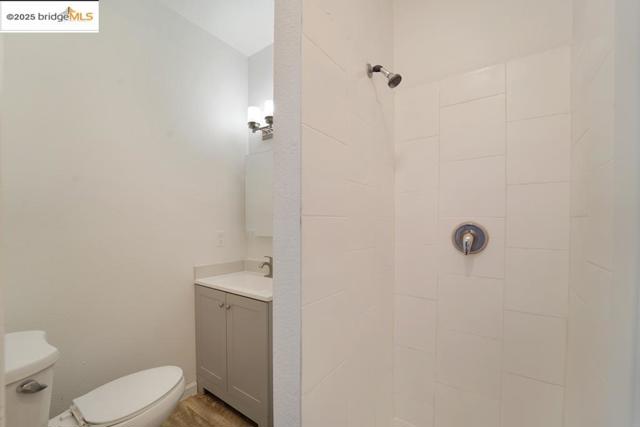 203 Bissell Ave, Richmond CA: https://media.crmls.org/mediaz/8c0929ba-61d4-4cb2-adf4-1fefd54085a8.jpg