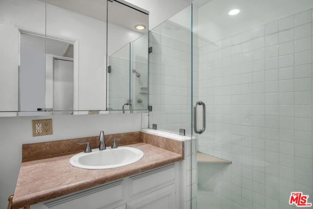 Drew Fenton | 11656 Montana Avenue Los Angeles CA | MLS: 7434428 Drew Fenton | 11656 Montana Avenue Los Angeles CA | MLS: 7434428