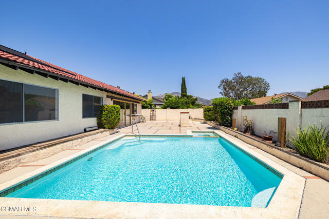 5888 E Marlies Avenue, Simi Valley CA: https://media.crmls.org/mediaz/8c0a8a12-b33d-456b-b420-ed7b064354a3.jpg