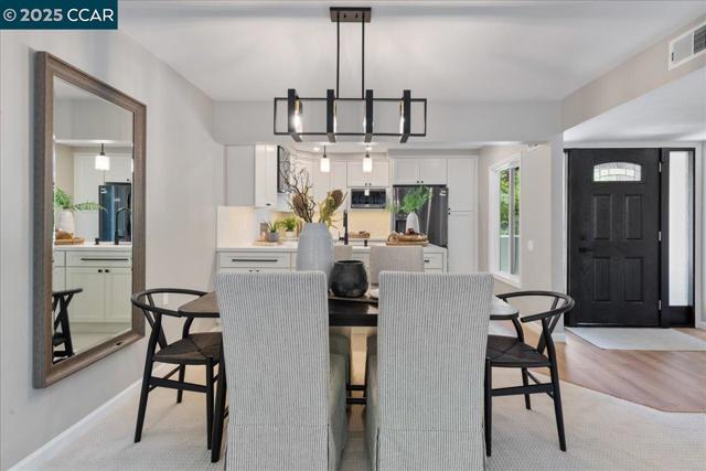 2749 Pine Knoll Dr., Walnut Creek CA: https://media.crmls.org/mediaz/8c0be4f4-c517-4e2c-b2f2-a0b26c8028a9.jpg