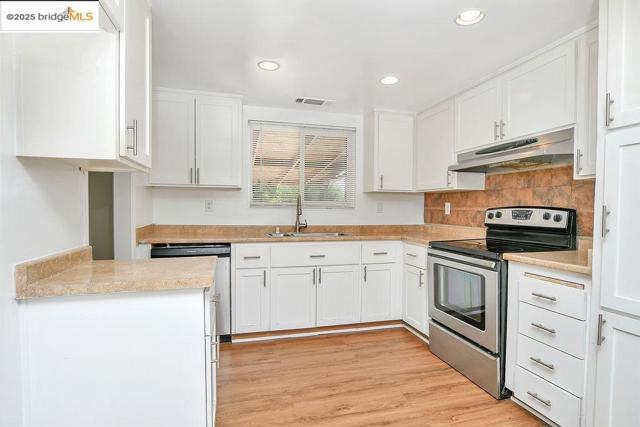 1205 Putnam Street, Antioch CA: https://media.crmls.org/mediaz/8c0c90ab-0f9d-458d-9a3d-b95bd0161ea2.jpg