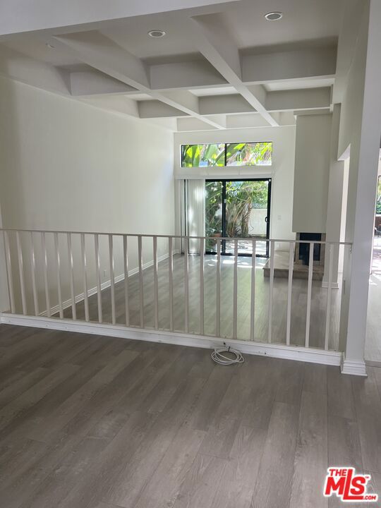 1654 Michael Lane, Pacific Palisades CA: https://media.crmls.org/mediaz/8c0cbf43-565f-4b72-8a1a-7c37884ecae9.jpg