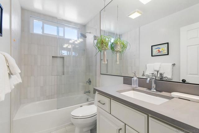 Image 23 of 33 For 3964 Calgary Ave