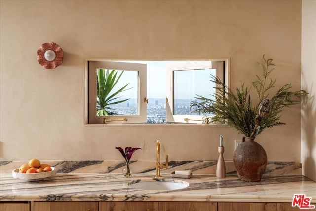 6911 Los Tilos Road, Los Angeles CA: https://media.crmls.org/mediaz/8c0dda8a-e004-4cb5-8b01-32d604f65b4a.jpg