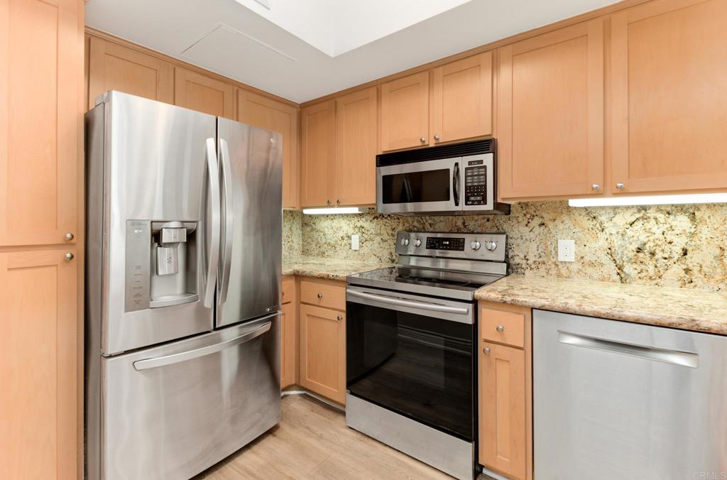 2400 5th Ave - photo 10
