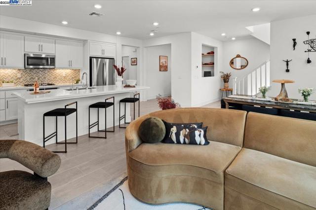 5532 Stout Street, Dublin CA: https://media.crmls.org/mediaz/8c0f35fa-530e-4d0a-a285-ee355b7f0dfb.jpg
