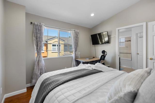 3454 Dayton, Fremont CA: https://media.crmls.org/mediaz/8c0fe3b2-467c-4d7d-8c92-e2962059acc8.jpg
