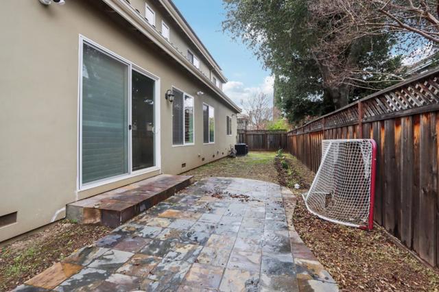 Image 29 of 37 For 1078 Valentine Court