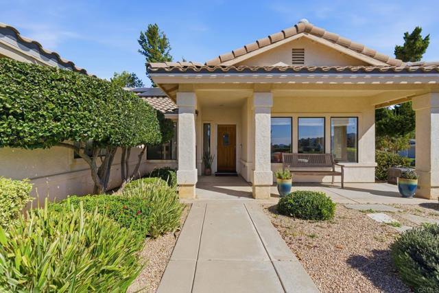 Detail Gallery Image 2 of 33 For 24586 Rutherford Rd, Ramona,  CA 92065 - 4 Beds | 2/1 Baths