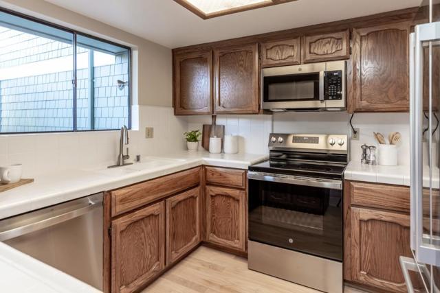 Image 12 of 39 For 283 De Soto Drive
