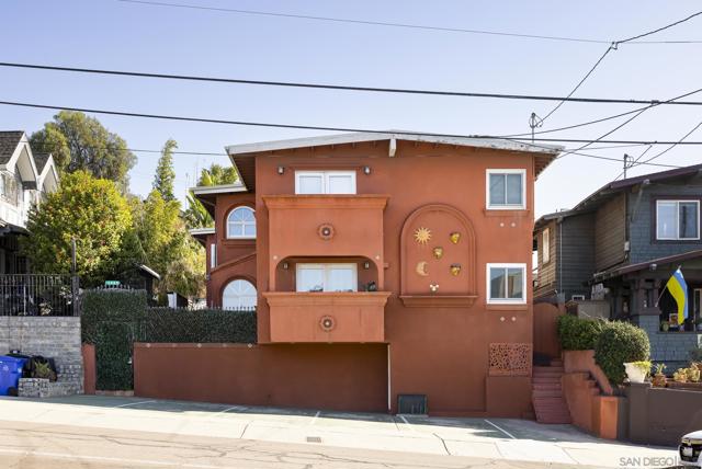 Image 1 of 48 For 2055 Albatross St