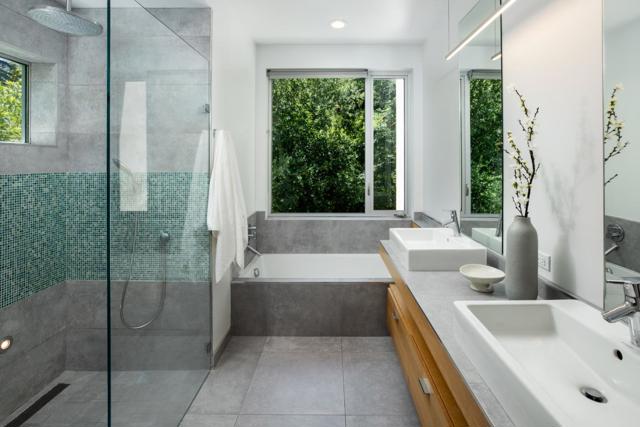 454 Cypress Drive, Los Altos CA: https://media.crmls.org/mediaz/8c10d4c8-f497-4f2a-a411-699f8cd1d2eb.jpg