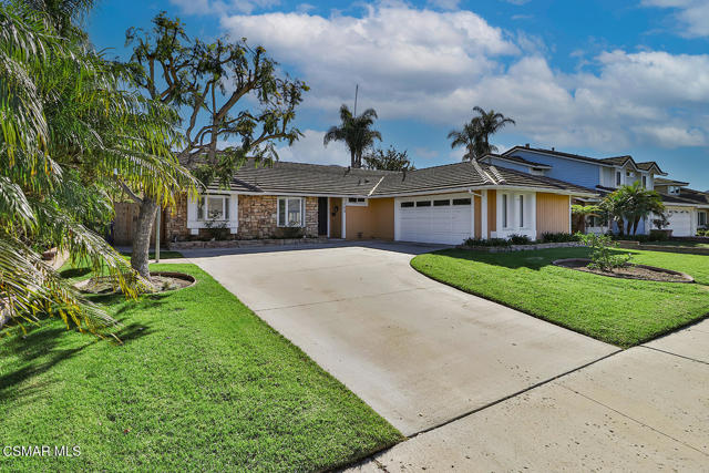 160 Cottage Grove Avenue, Camarillo CA: https://media.crmls.org/mediaz/8c10ff1b-e0f5-42c1-8689-4ac1af0487dd.jpg