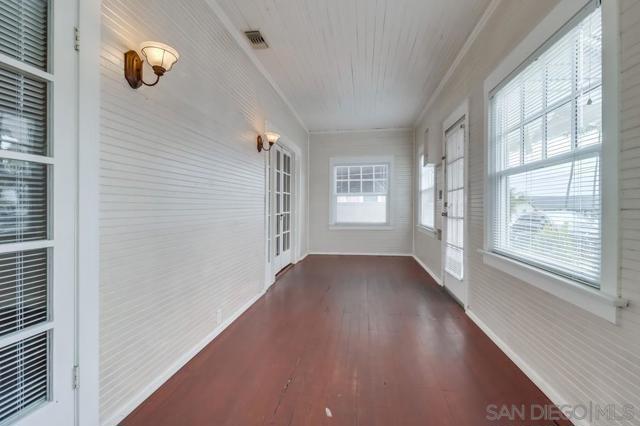 1834 Polk, San Diego CA: https://media.crmls.org/mediaz/8c1114b6-47a0-4cb0-bdfd-5b8210fadb00.jpg