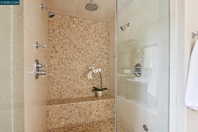 3238 Greenhills Drive, Lafayette CA: https://media.crmls.org/mediaz/8c1218c9-be81-4fe0-8af0-cefd3ecc359f.jpg