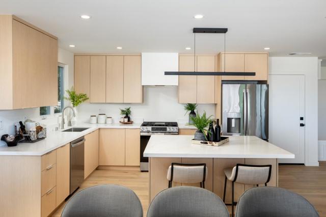 1689 Sunnyslope Avenue, Belmont CA: https://media.crmls.org/mediaz/8c121a30-4d8f-4afb-8bd1-5ca4d9c2edde.jpg