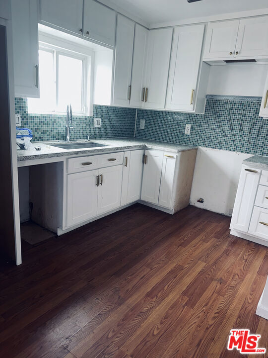 1204 Smith Place, Long Beach, California 90806, 3 Bedrooms Bedrooms, 0 ,1 BathroomBathrooms,Single Family Residence,For Sale,Smith,0,25631795