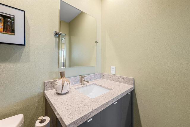 Image 15 of 24 For 467 Calle El Segundo  D1